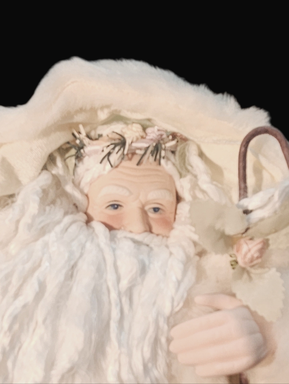 Brinn’s 1991 16" English Garden Santa Christmas Porcelain Doll - Picture 9 of 12